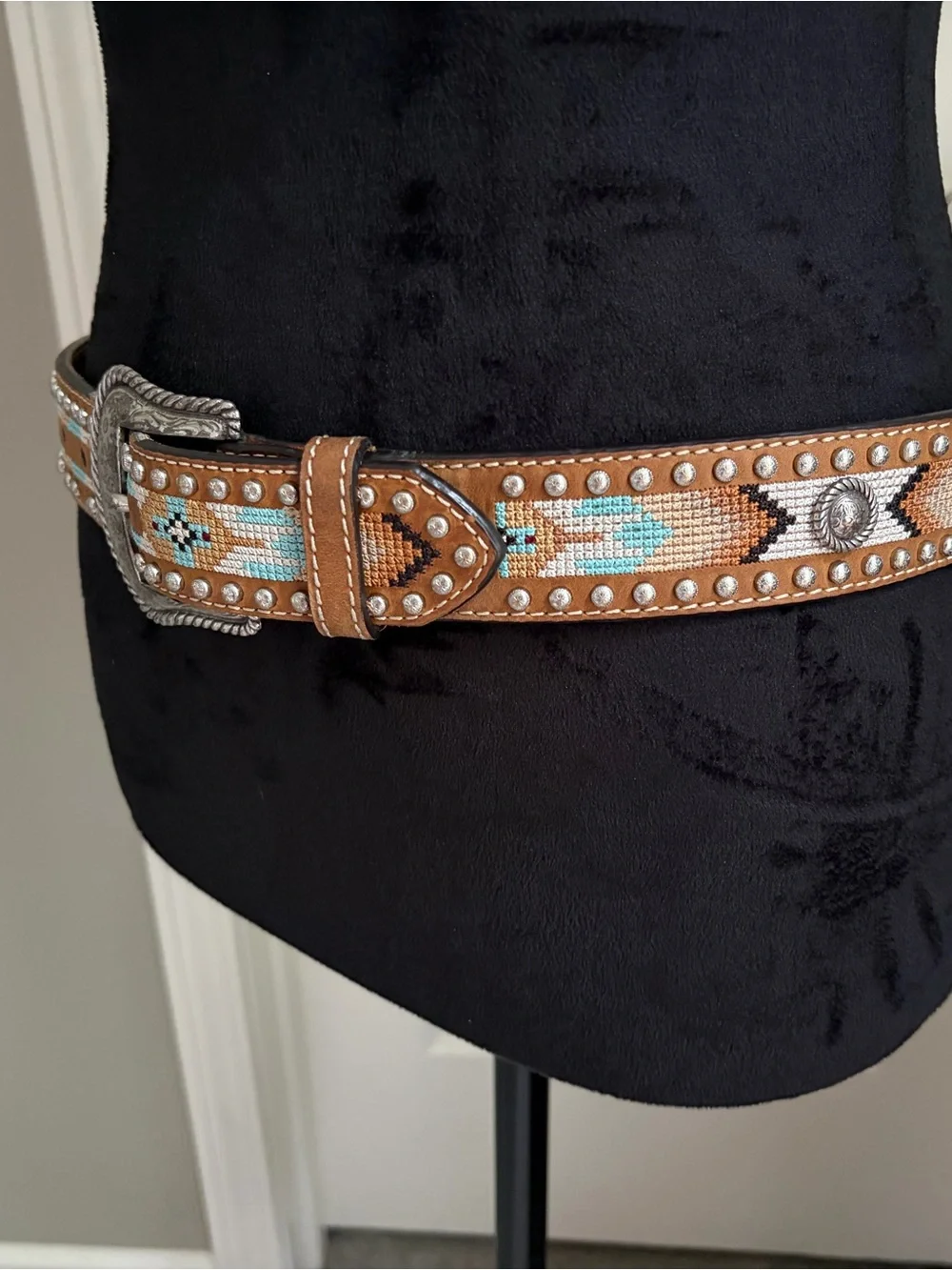 Embroidered Western-Style Brown Leather Belt with Turquoise Accents